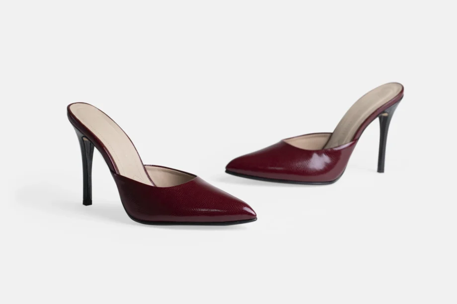 Stiletto ME-622 Charol Puntos Rojos