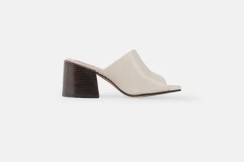 Sandalia CA50032 Beige LISO