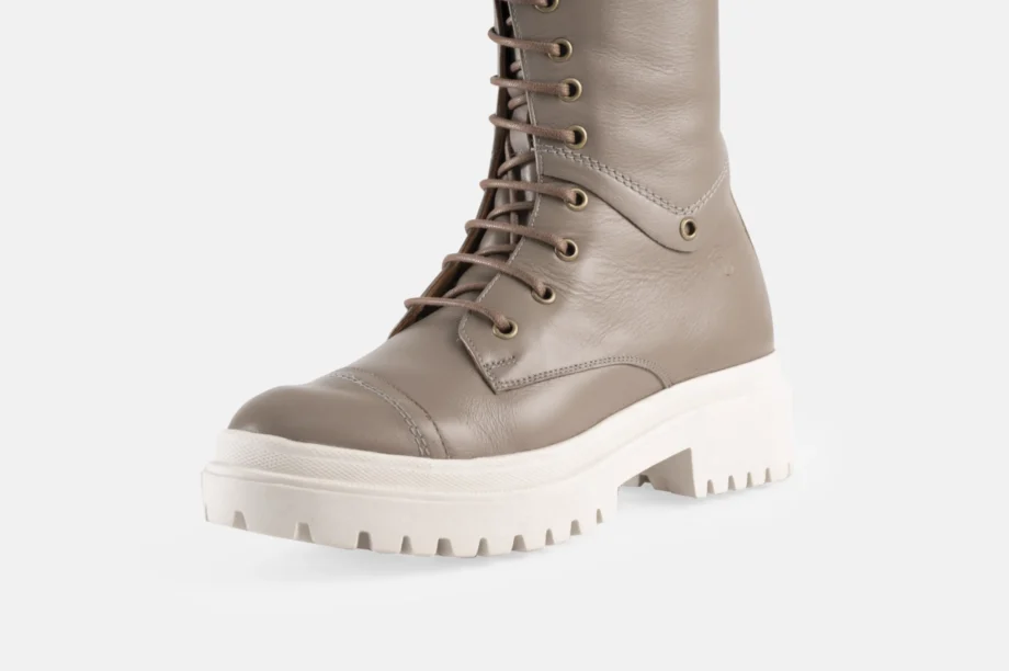 Bota PISA 02 TOPO