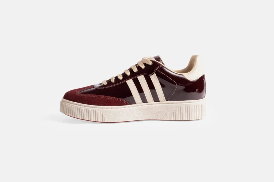 Zapatilla ZAM-04 Guinda con Tiras