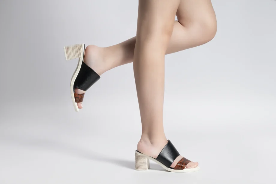 Sandalia CHICLAYO-JADE Cascabel-Naranja-Negro