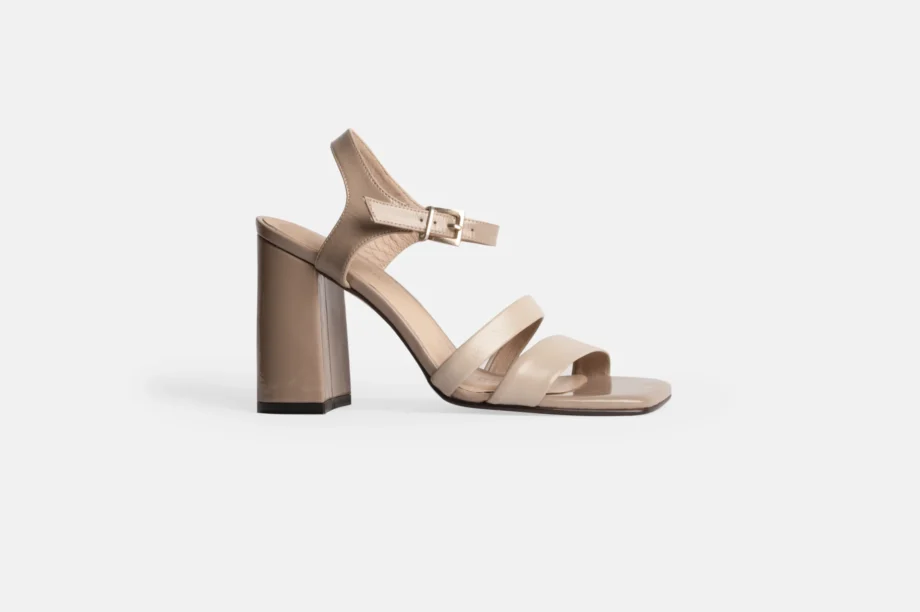 Sandalias EVA Beige Charol