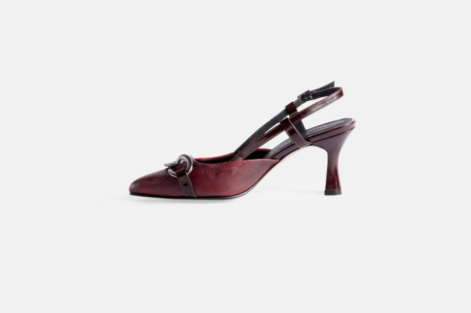 Stilettos CHANEL vino