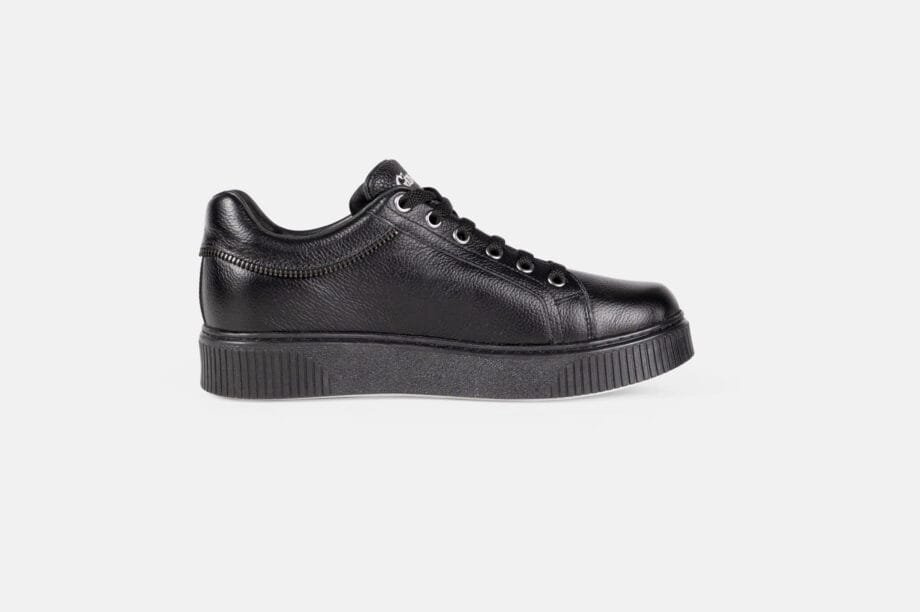 Zapatilla ZA39 de Cuero Negro