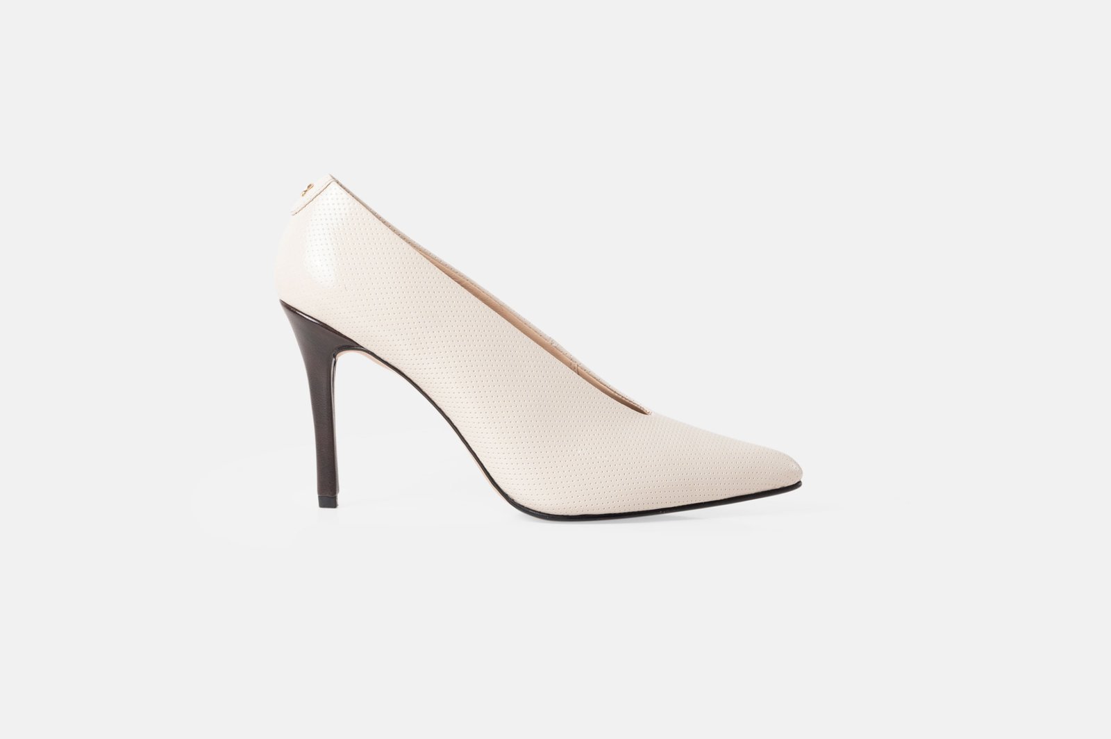 Stiletto EVORY cuero charol hueso