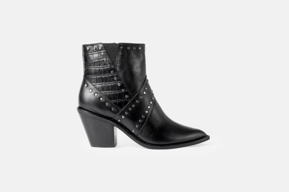 Botin BT-70 TEXANO tachas negro